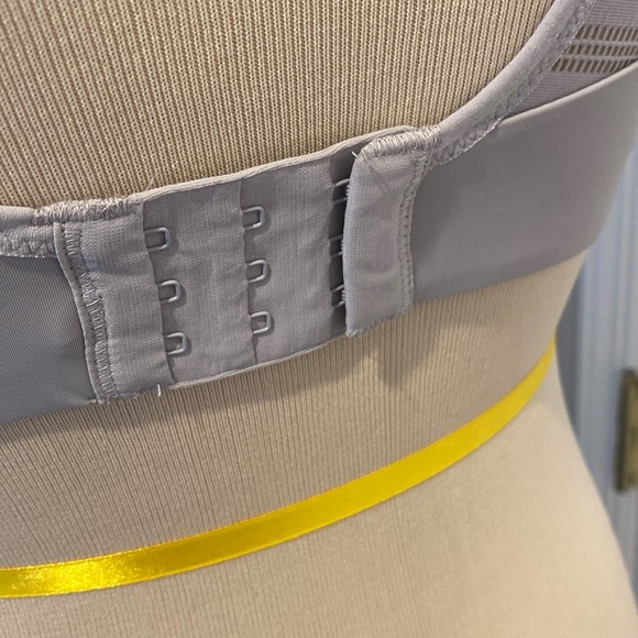 NWT Le Mystere Active Balance Underwire Sports Bra 34DD/E - Picture 7 of 8